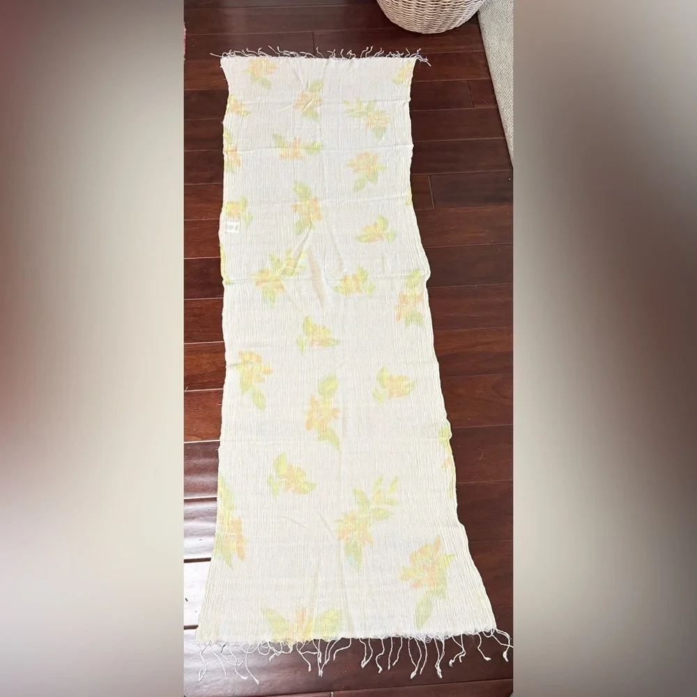 NWOT Savannah Morrow The Label Floral Crinkle Scarf / Sarong in Andria Print.